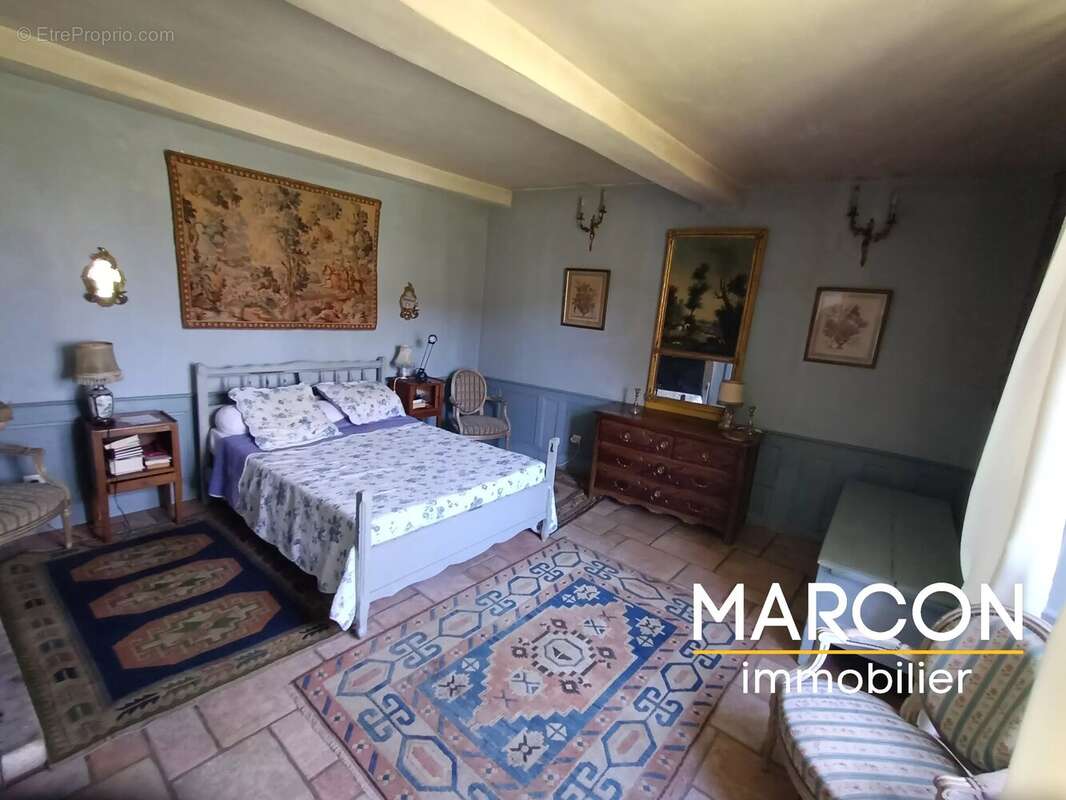 Maison à LE MONTEIL-AU-VICOMTE