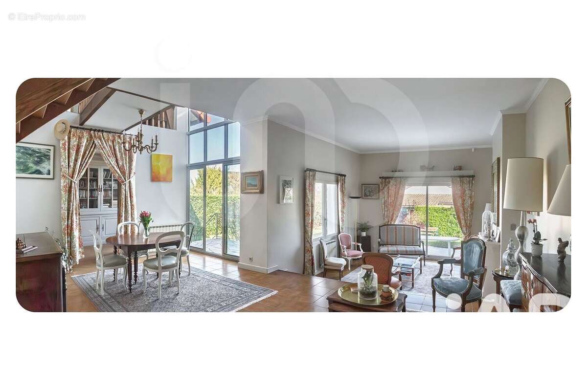 Photo 2 - Maison à POISSY