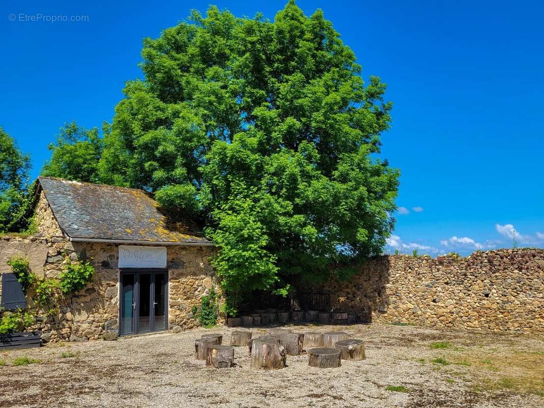 Maison à VILLEFRANCHE-DE-ROUERGUE