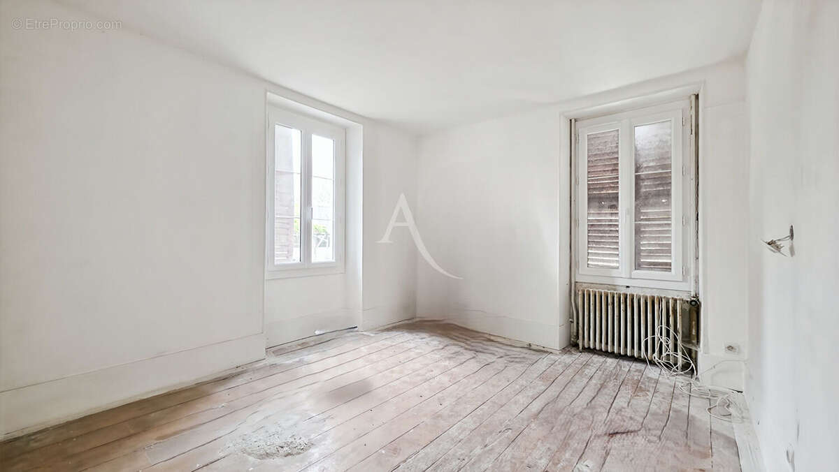 Maison à CHAUSSY