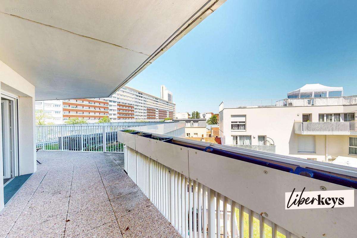 Appartement à GENNEVILLIERS
