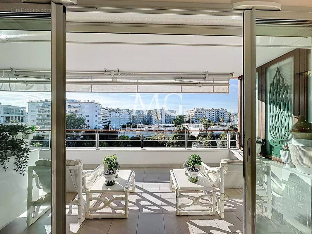 Appartement à CANNES
