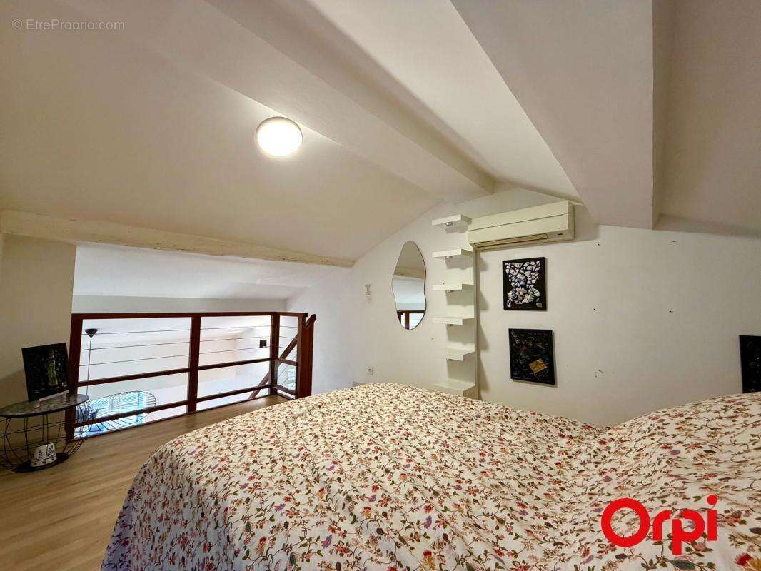 Appartement à MARSEILLE-2E