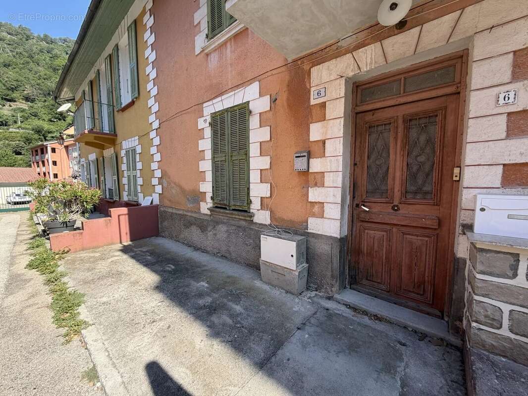 Duplex avec terrasse et studio indépendant - photo 2