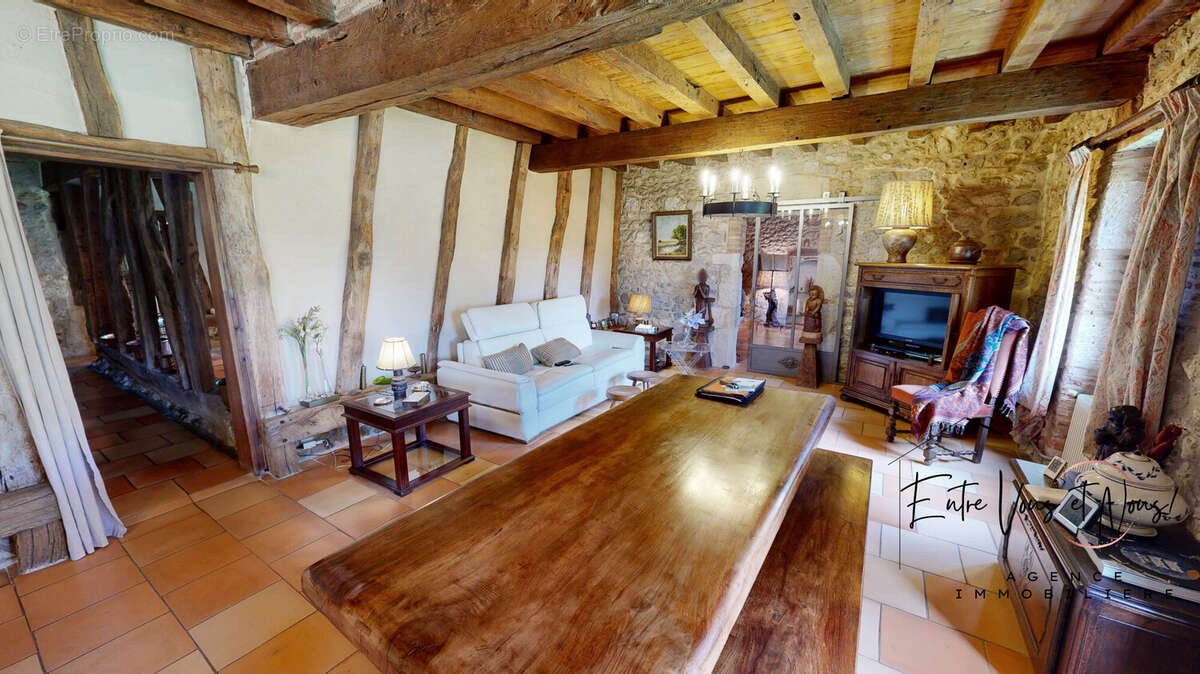 Maison à CASTELJALOUX