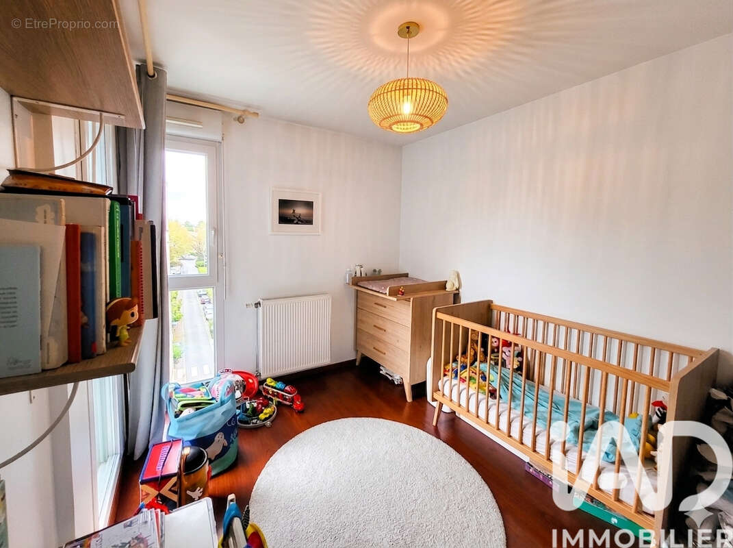 Photo 8 - Appartement à GENNEVILLIERS