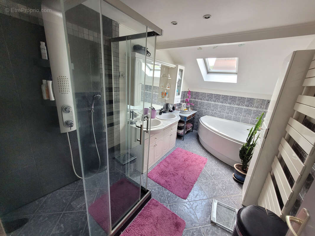 Maison à LIVRY-GARGAN