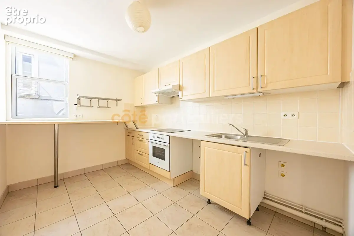 Nantes centre/ tour bretagne -- t5 108 m2 -- 4 chambres -- double salon - photo 11