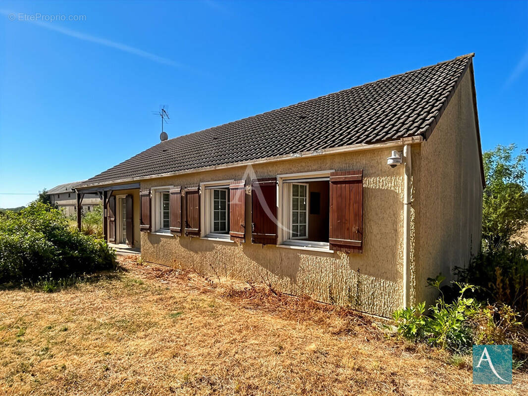 Maison à GUILLERVAL