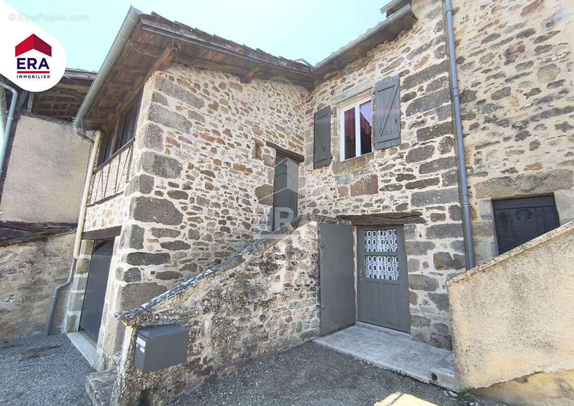 Maison ancienne rénovée au coeur d'un hameau proche de Figeac - photo 4