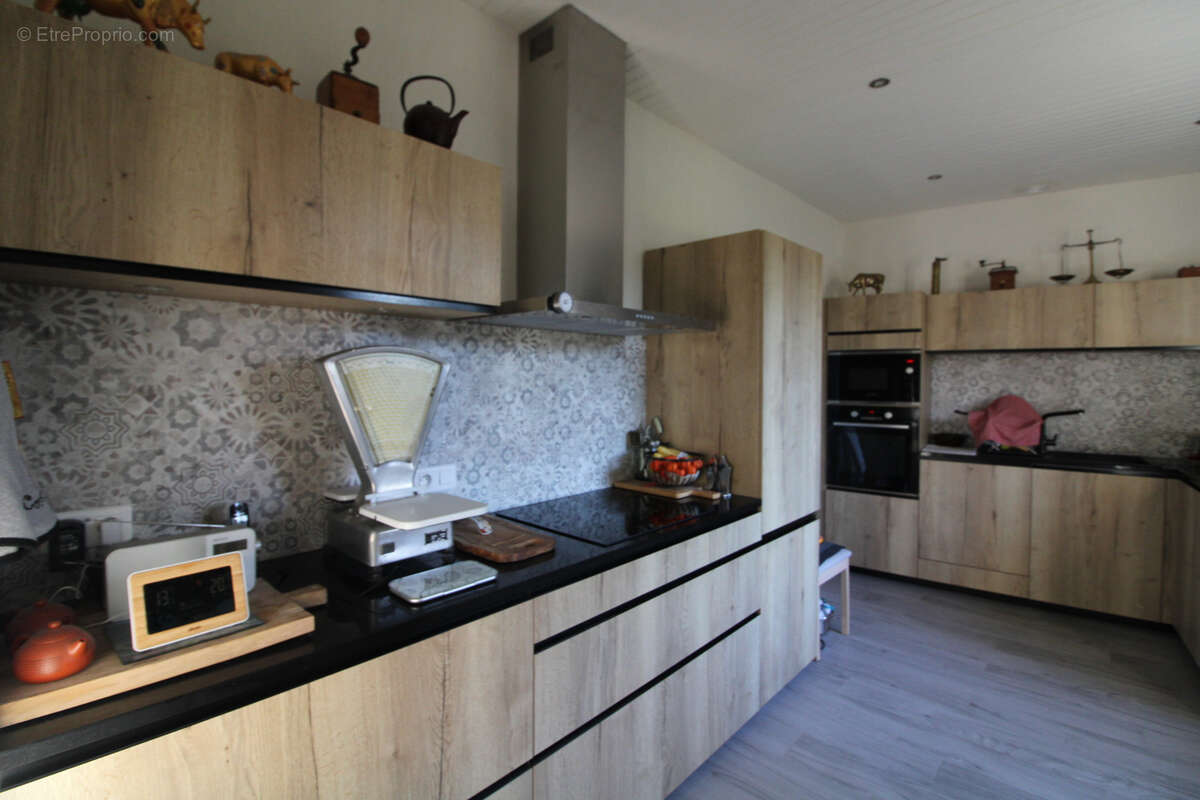 Maison à SAINT-CHRISTOL-LES-ALES