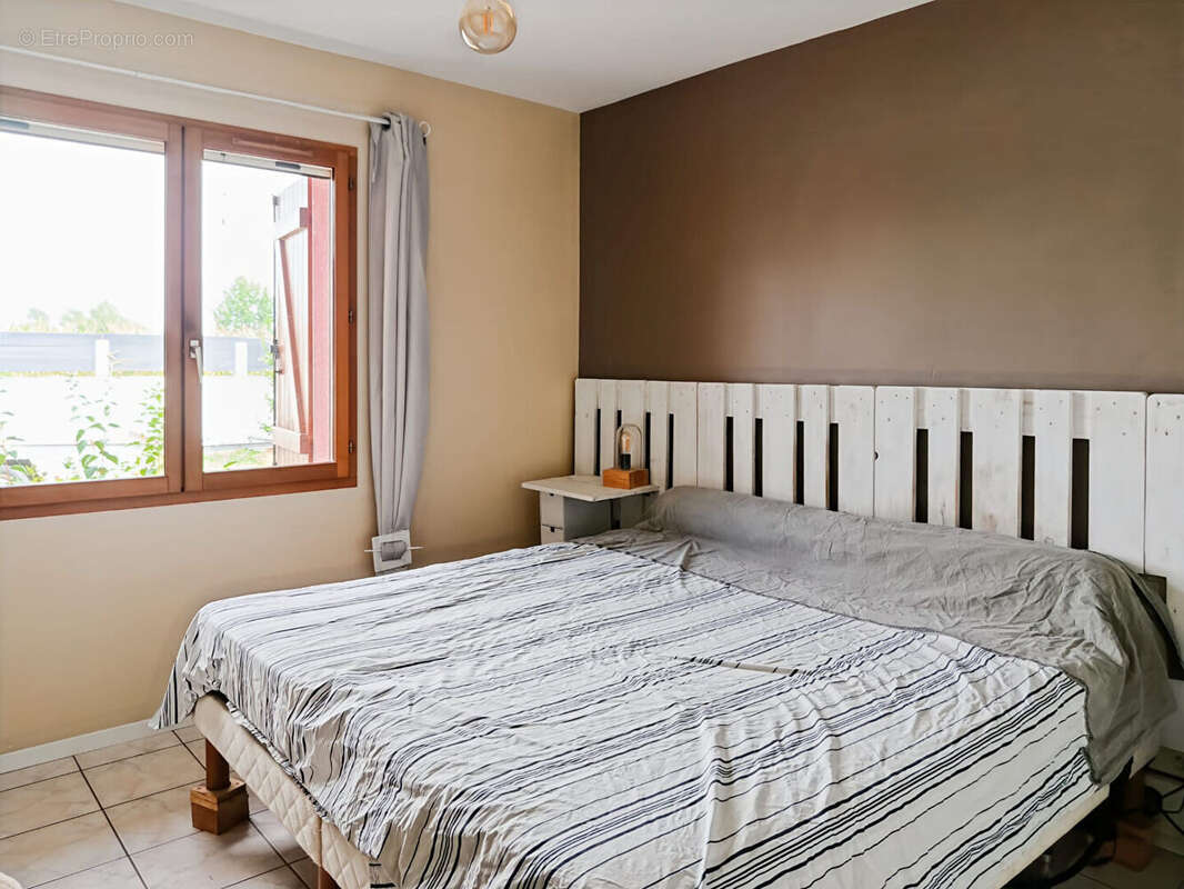 Maison contemporaine 5 pièces à vendre à Saint Sever  HAUT- 220 560 - photo 6