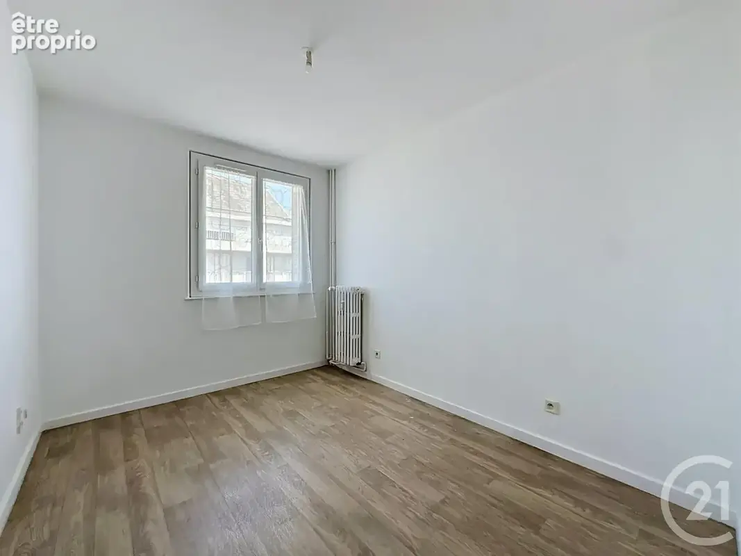 Appartement 5 pièces 84 m² à vendre à Troyes (10000) - photo 7