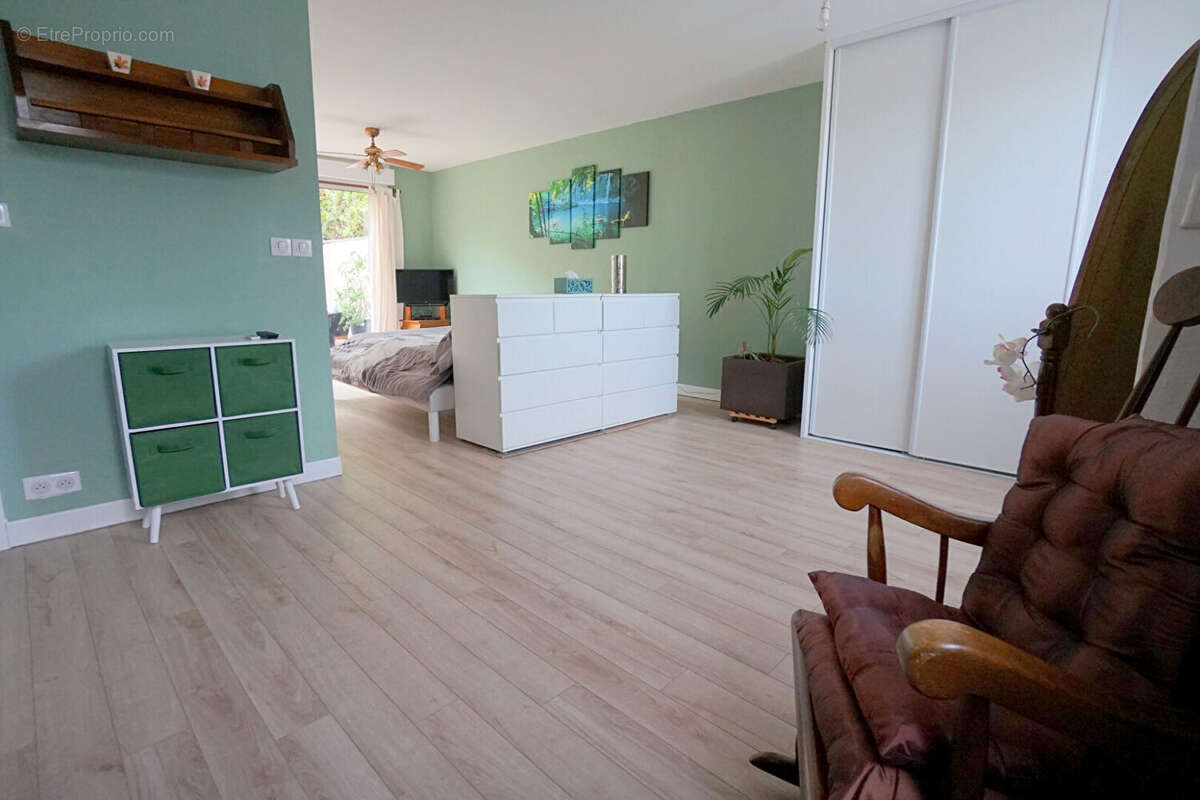 Maison à MEZIERES-SUR-SEINE