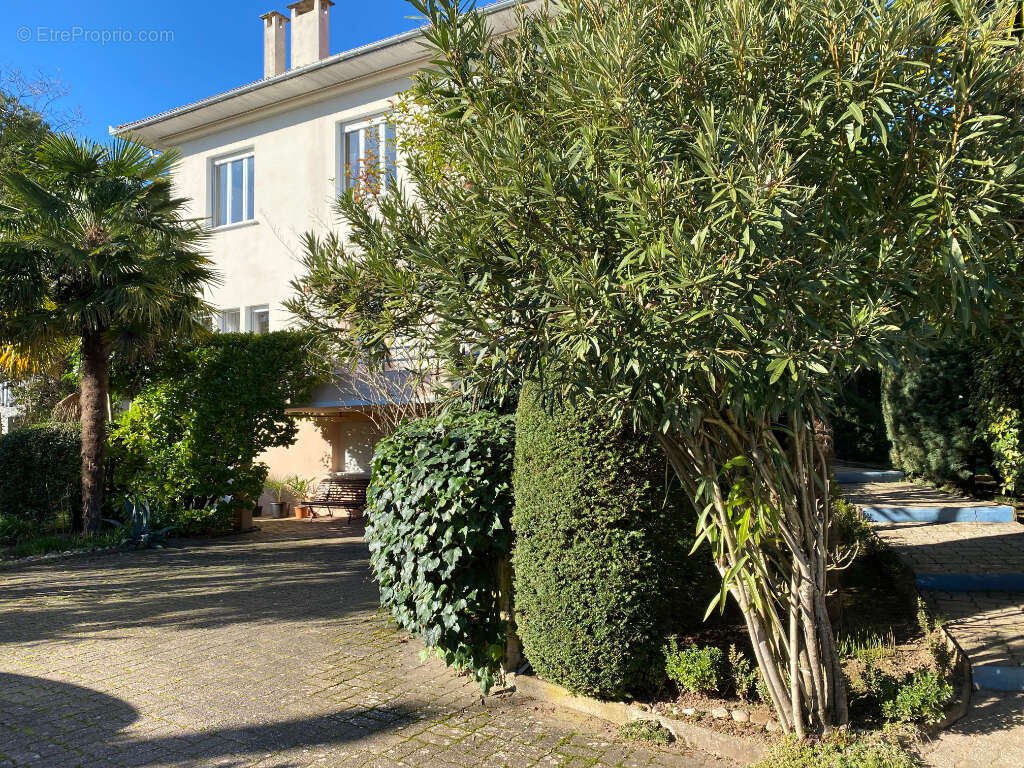 Maison à VILLENEUVE-SUR-LOT