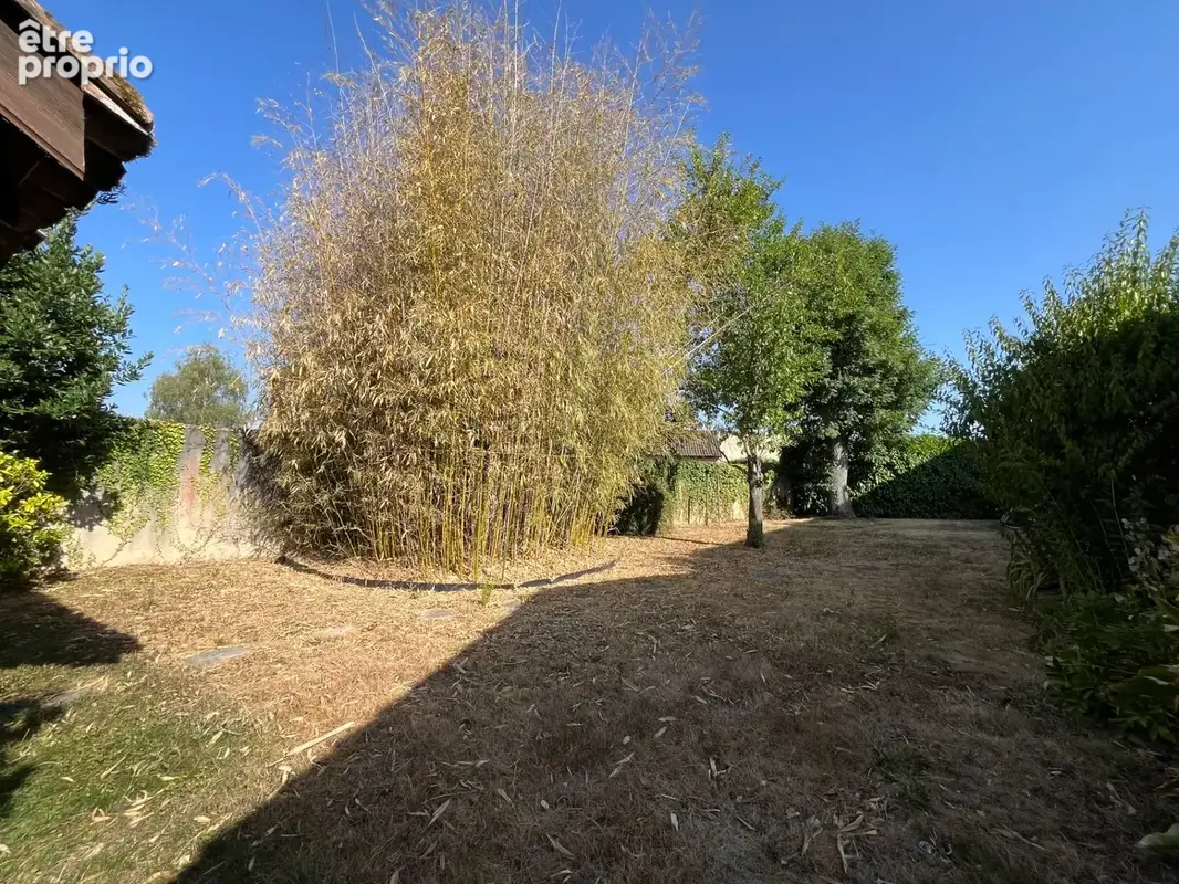 Maison à vendre 10 pièces au coeur de CUISERY (71), avec piscine - photo 21