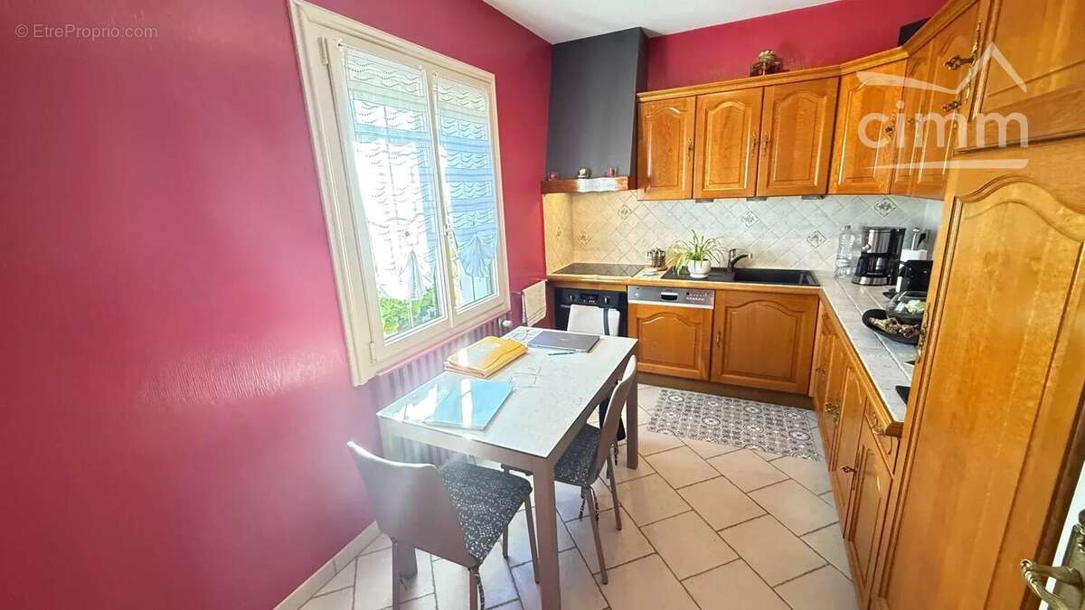 Maison à LA CHAPELLE-VENDOMOISE