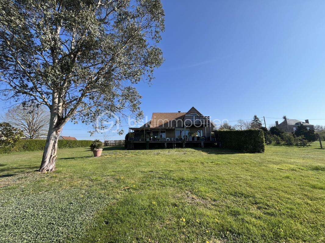 Maison à AUTRY-LE-CHATEL