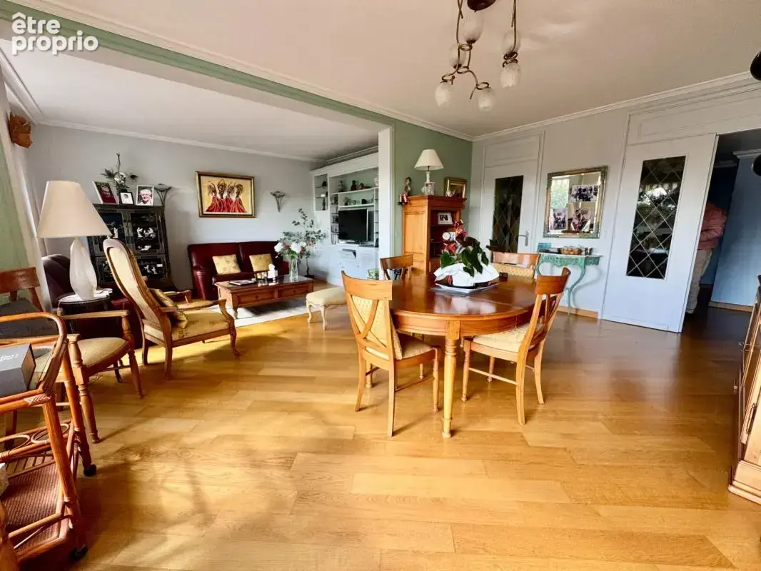Parc barbieux t4 110m² avec balcon  cave et garage - photo 2