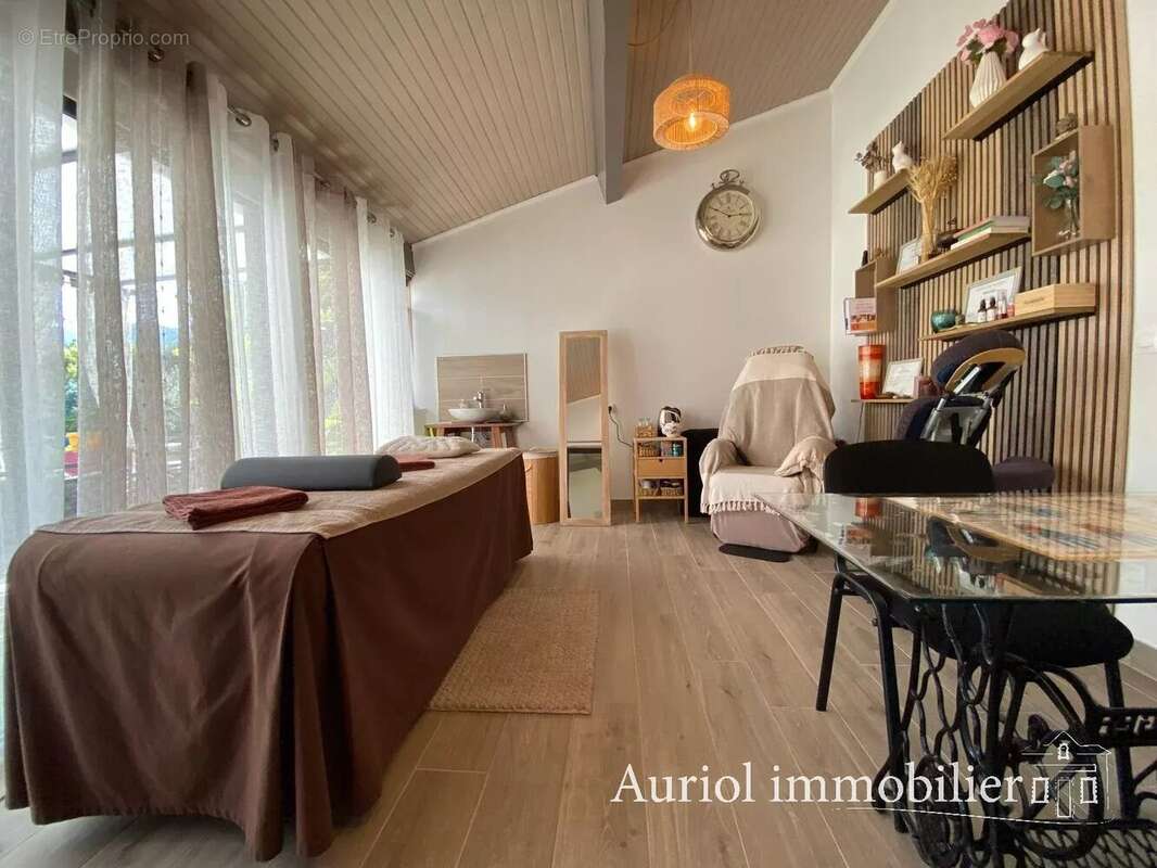 Maison à AURIOL