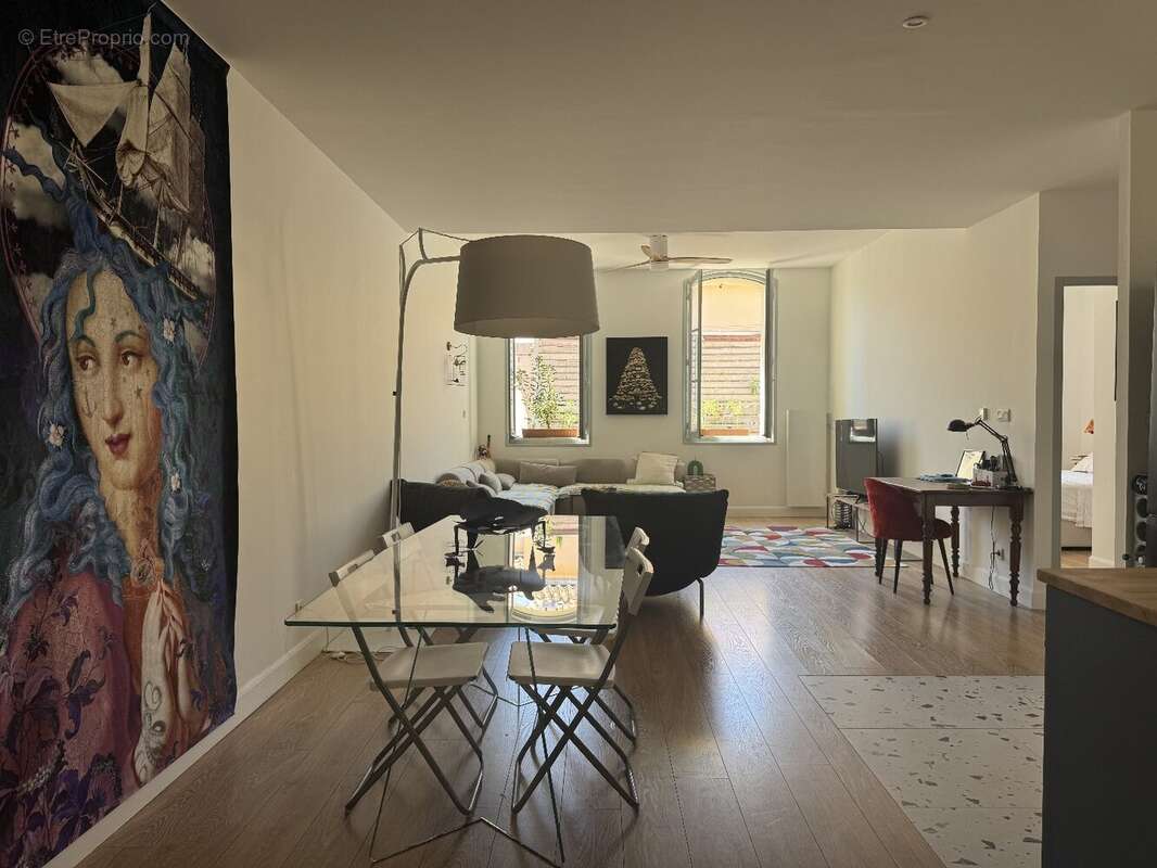 Superbe appartement 3 pièces de 75 m² en plein cur du centre-ville - photo 3