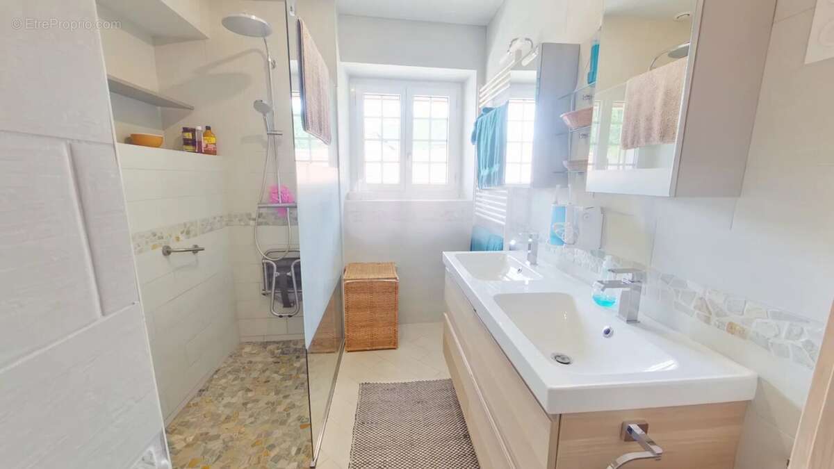 Ensemble immobilier avec cadre idyllique - photo 7