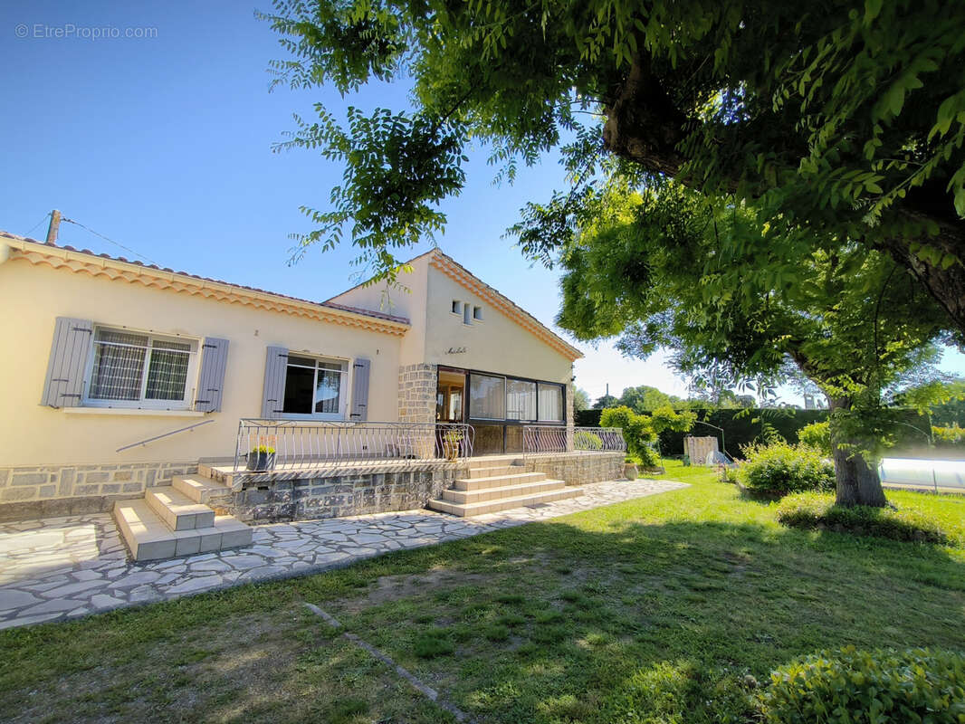 Maison à SAINT-LAURENT-LA-VERNEDE