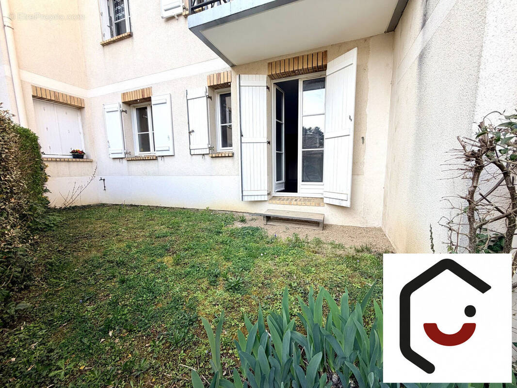 Photo 1 - Appartement à SAINT-PIERRE-LES-NEMOURS
