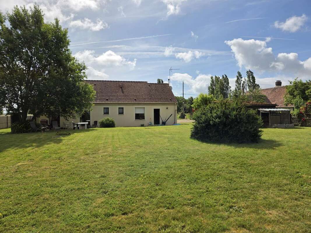 Maison à DIGNY