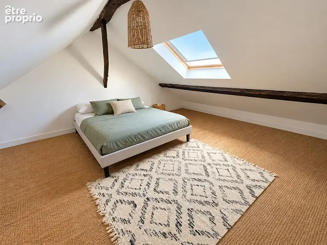 VERNEUIL-SUR-SEINE - Maison familiale rénovée de 106 m²  - 4 chambres - DPE B  - Hypercentre - photo 11