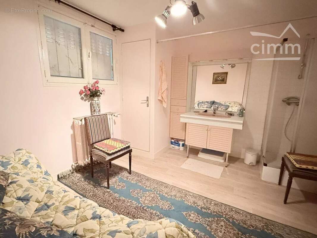 Maison à LA CHAUSSEE-SAINT-VICTOR