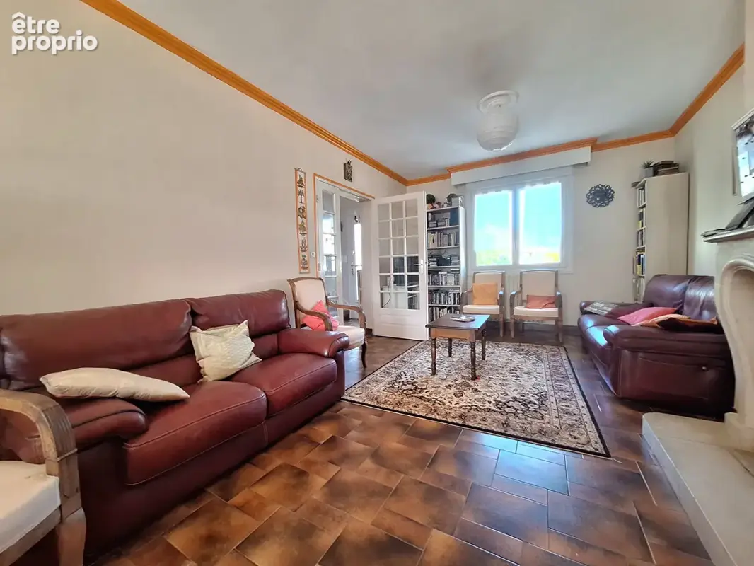 Maison avec chambres plain pied - 164  m² - LES MAILLETS - photo 2