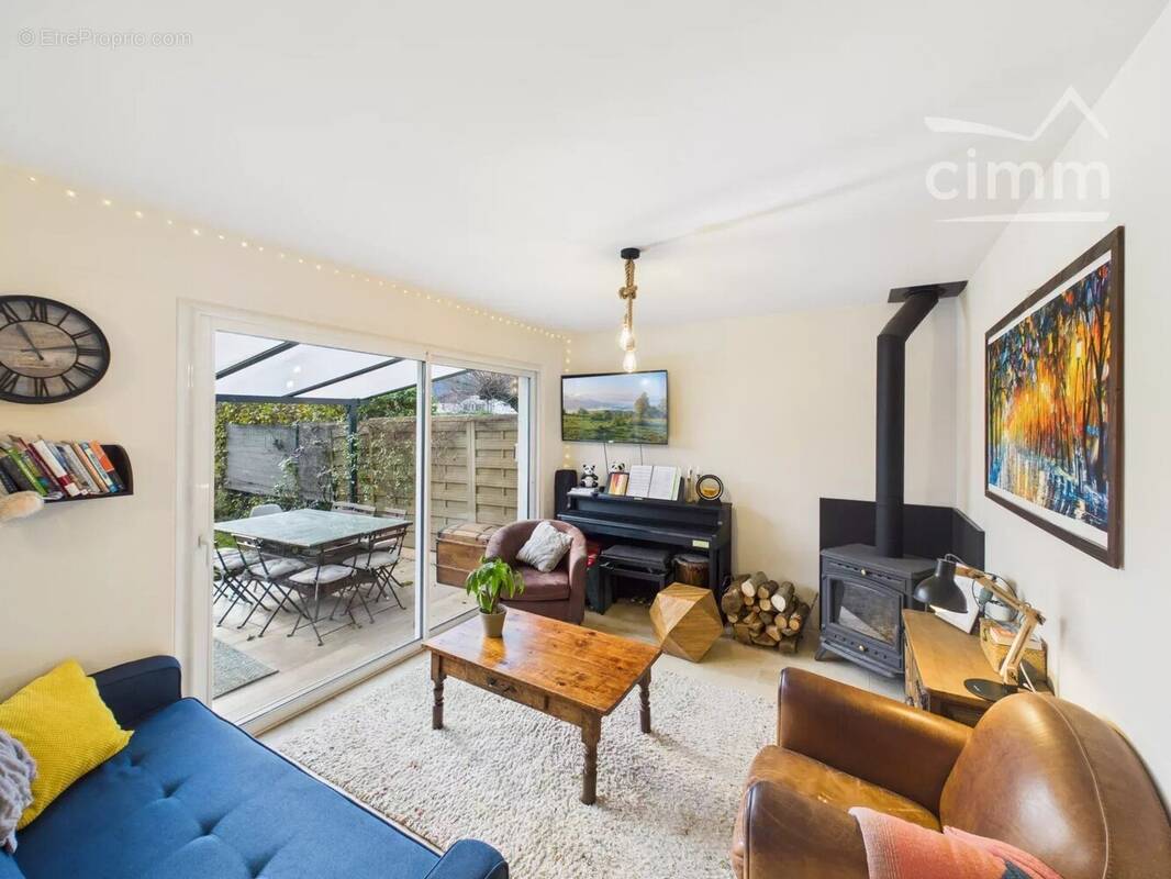 Maison à ECHIROLLES