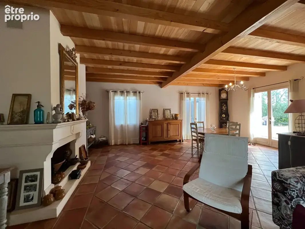 Maison sur les hauteurs - Superbe vue et cadre privilégié - photo 6