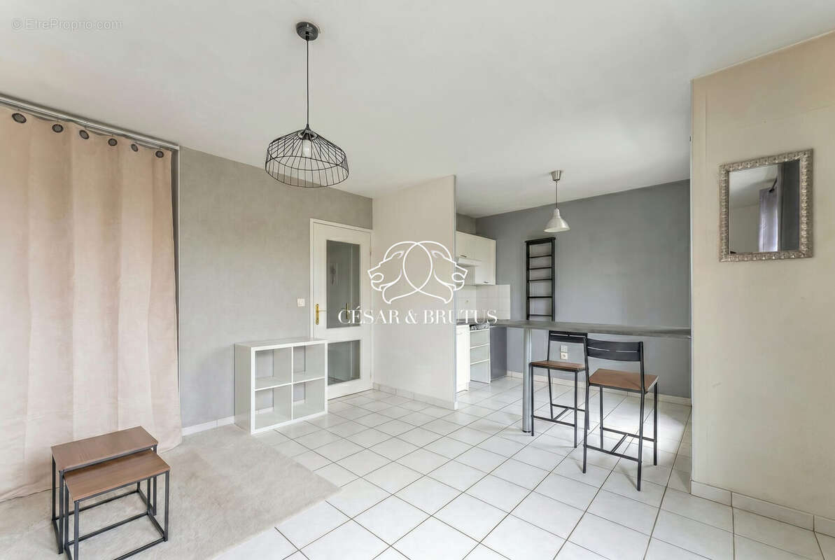 Appartement à LYON-8E