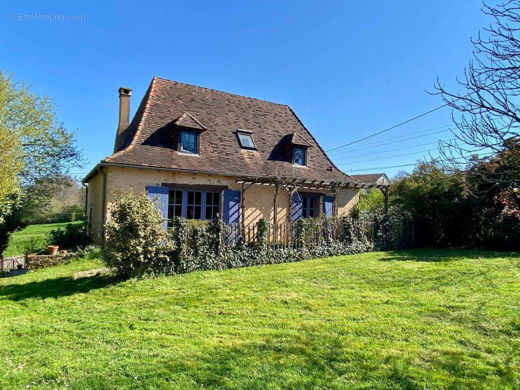 Maison à SAINTE-ALVERE