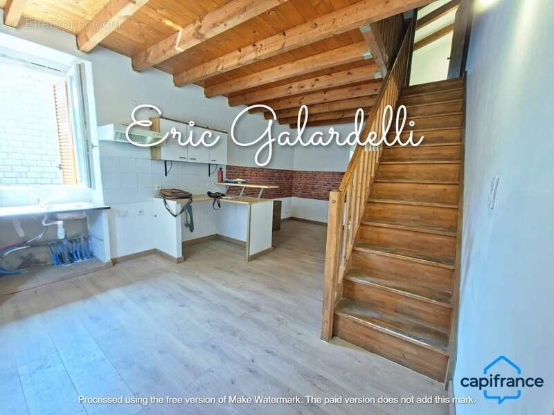 à vendre appartement de charme en duplex 3 pièces dans une maison ancienne rénovée en centre villeSARTENE (20) - photo 6