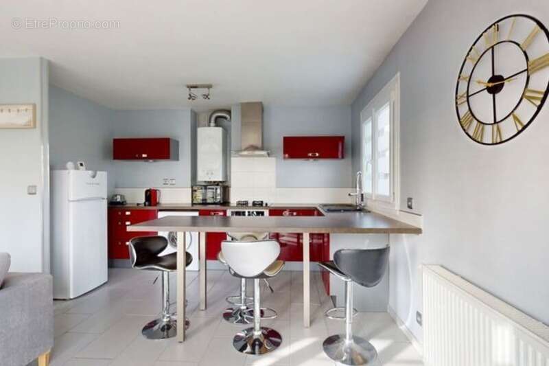 Appartement à SAINT-PRYVE-SAINT-MESMIN