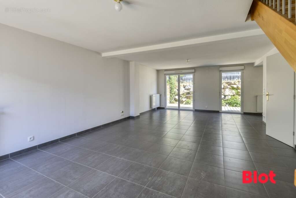 Maison 93 m² à Saint-Herblain  - photo 2