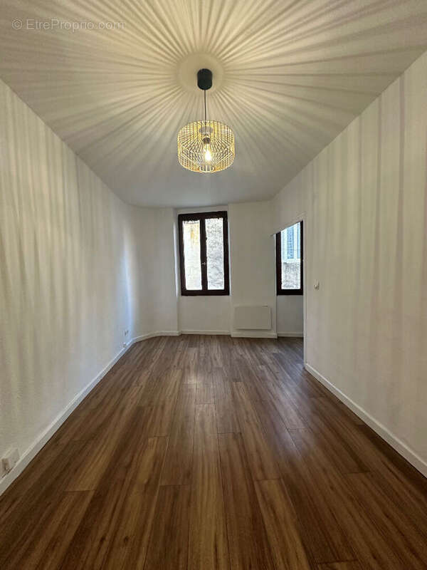 Appartement à MARSEILLE-11E