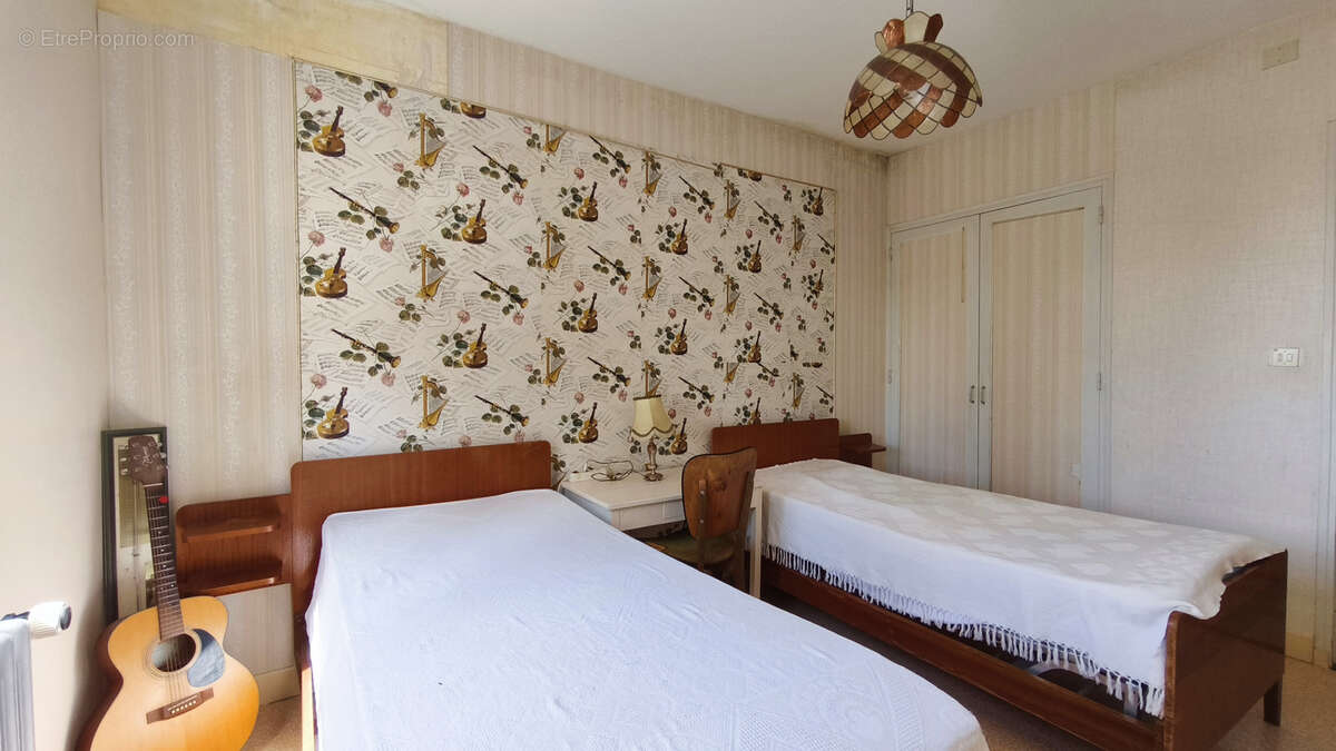 Maison à BAGAT-EN-QUERCY