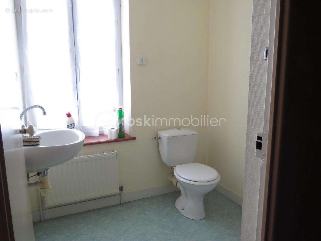 Maison 98 m² à Parthenay  - photo 10