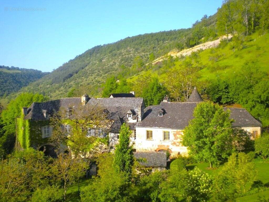 Appartement à MARCILLAC-VALLON