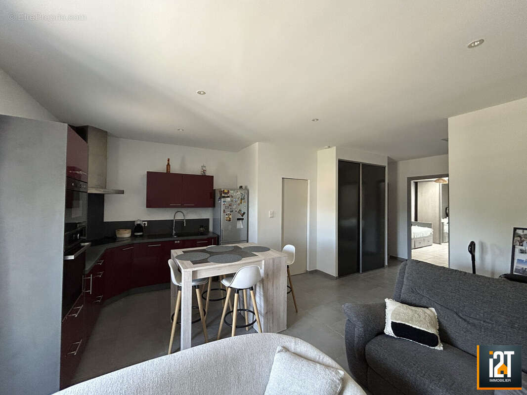 Appartement à SAINT-GENIES-DE-MALGOIRES