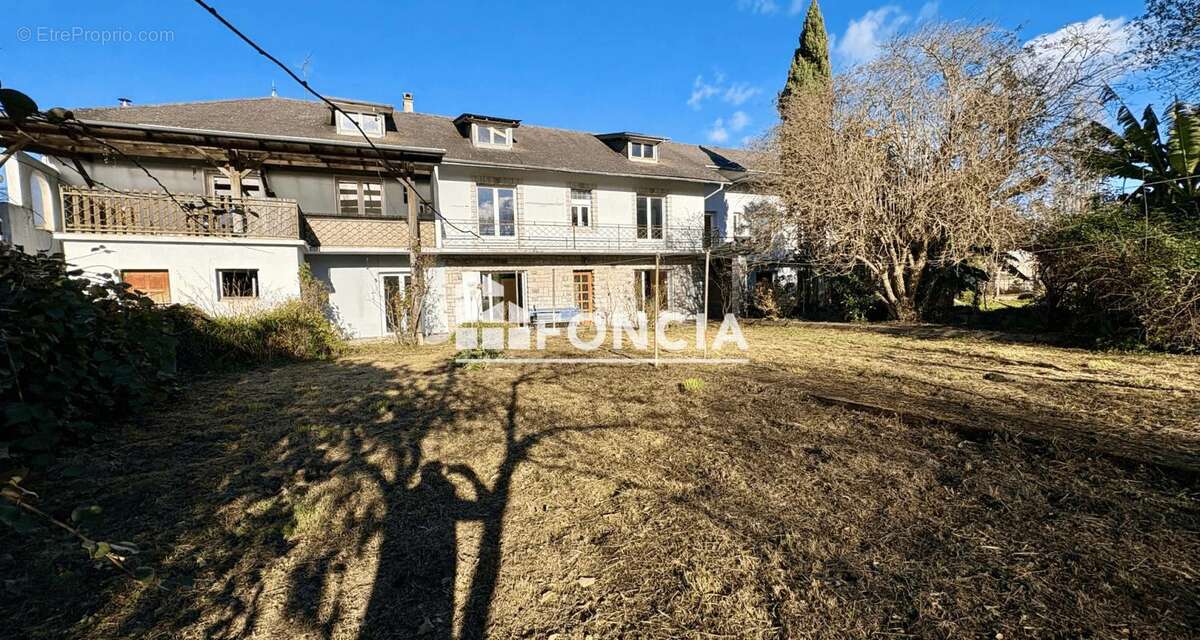Appartement à OLORON-SAINTE-MARIE
