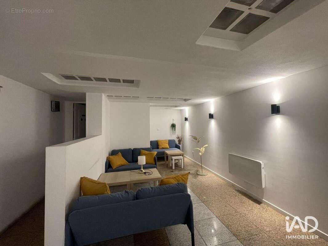 Photo 3 - Commerce à PRESLES