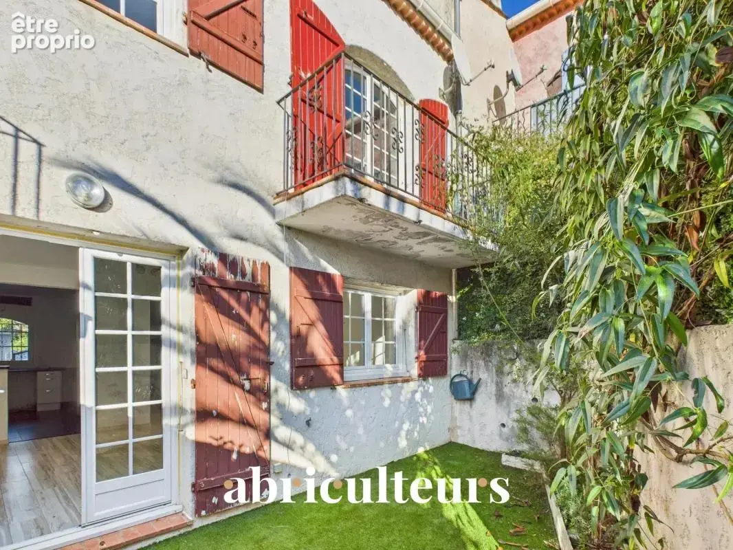 Villa mitoyenne 89m2 avec jardin, 3 chambres et accès piscine – Domaine sécurisé - en vente à Villeneuve-Loubet (06270) - photo 2