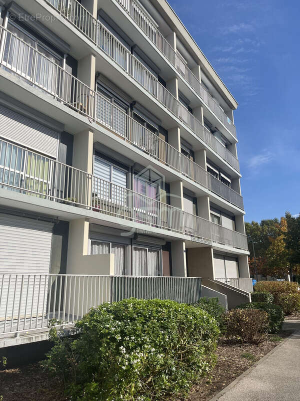 Appartement 66 m² à Joue-Les-Tours  - photo 8