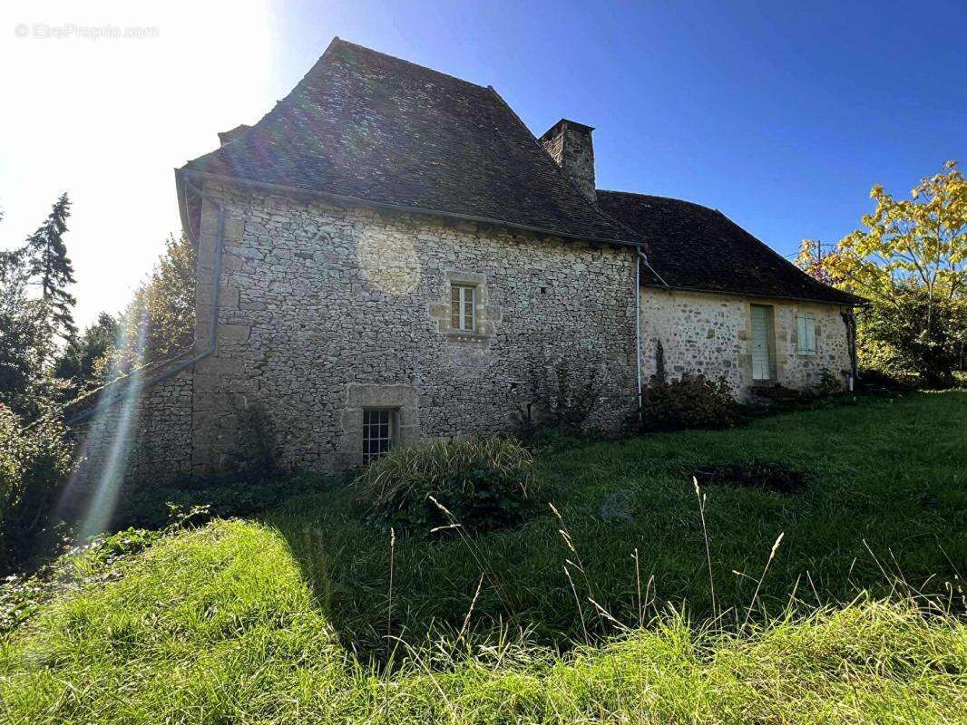 Maison St Raphael 7 pièce(s) 180 m2 - photo 9