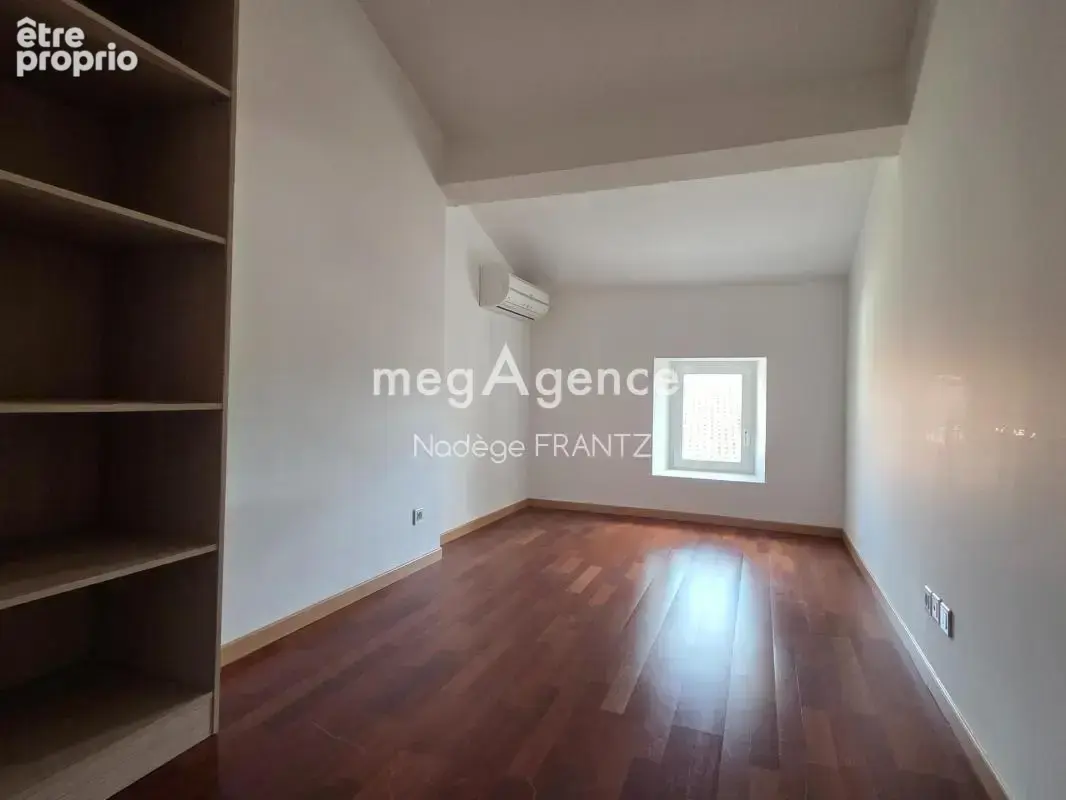 Maison charentaise à Saint-Savinien – Vie de plain-pied, 3 chambres, bureau, terrasse bois et garage rénové - photo 12